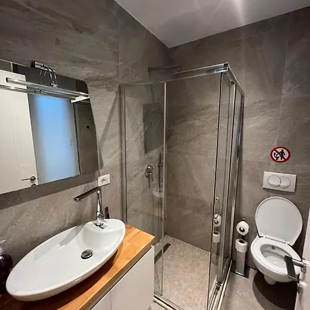 Apartment Guza Tirana