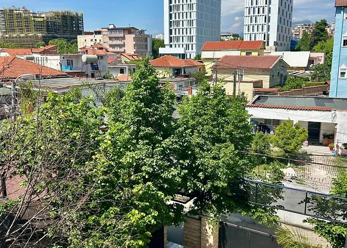 Guza 公寓 地拉那